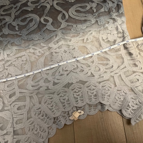 Meadow Rue Anthropologie Blue-Grey Sheer Ombré Lace Top EUC - Picture 7 of 8